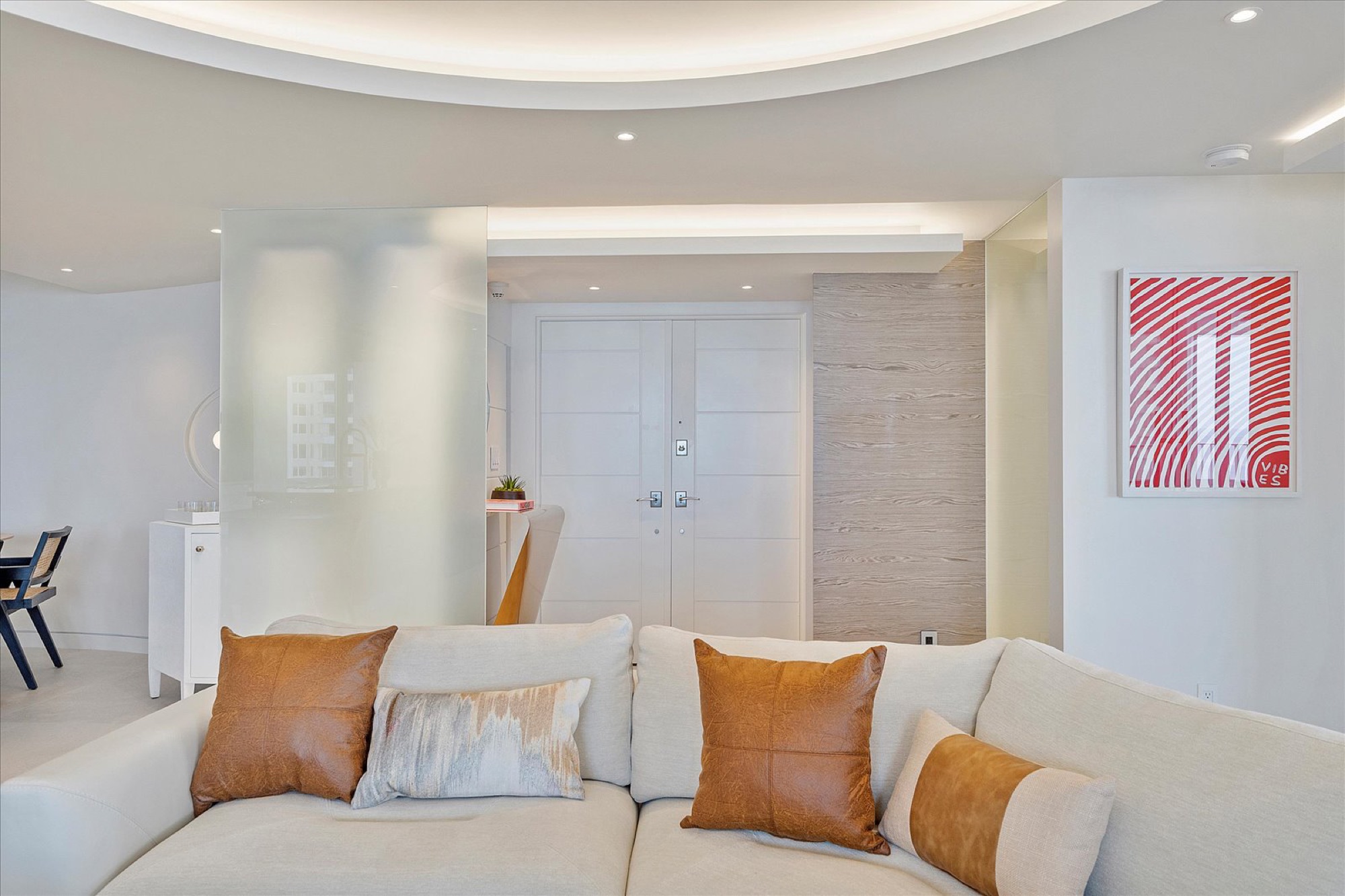 Renovated 1970s Boca Raton Condominium, Boca Raton, Florida, interior by Scott Himmel & Co., image 7