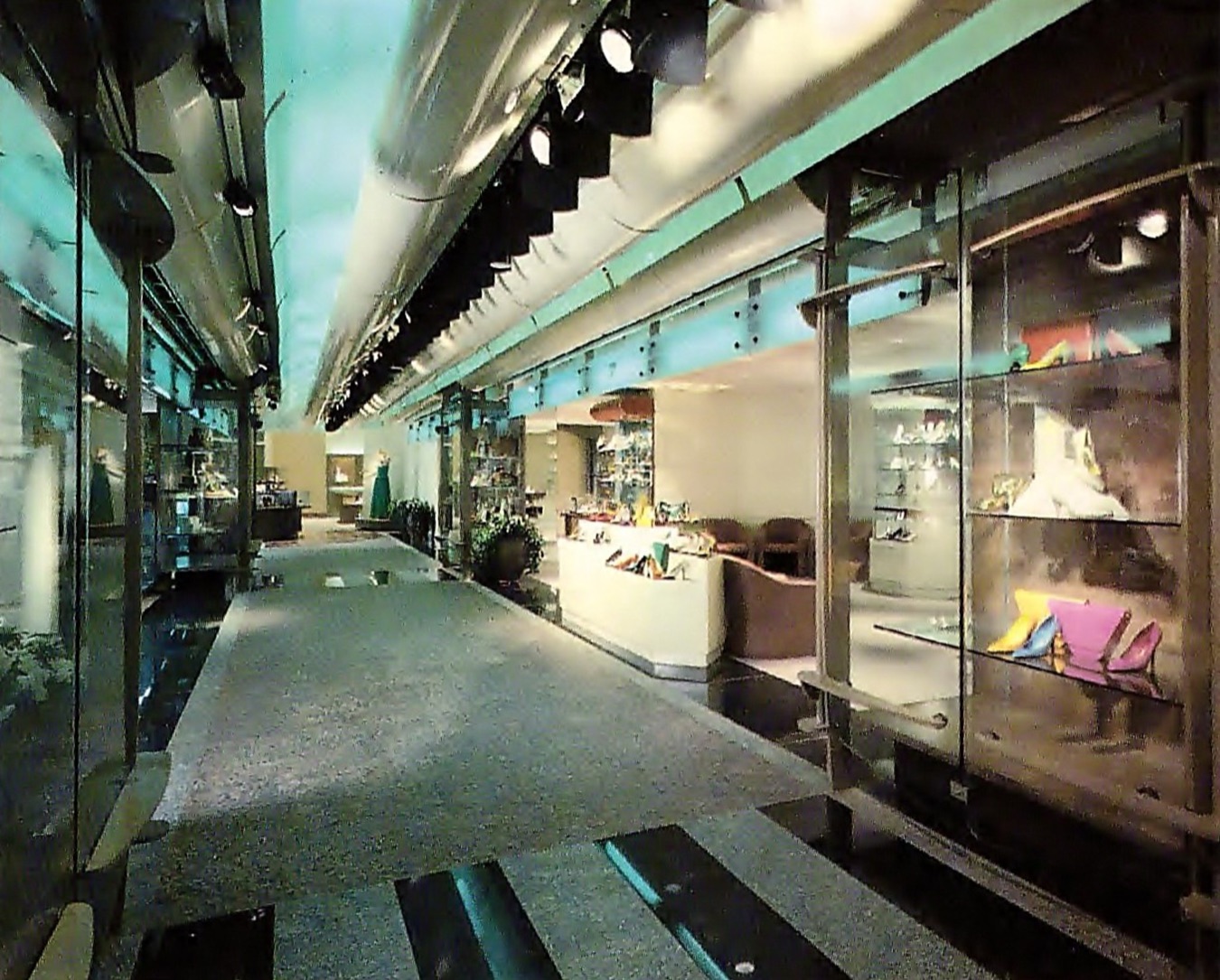 Stanley Korshak Department Store, The Crescent, Dallas, Texas. Interior by Scott Himmel & Co.