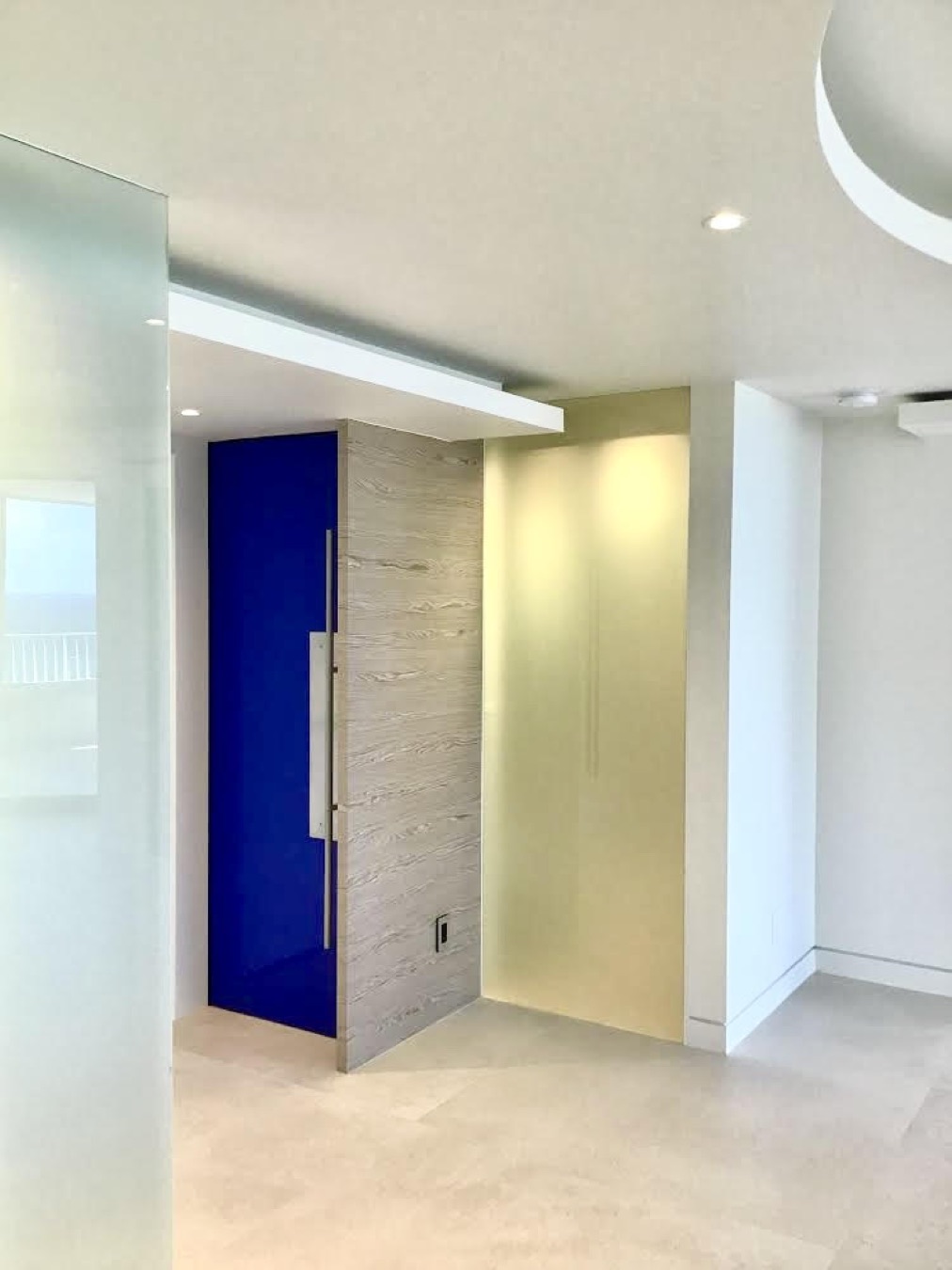 Renovated 1970s Boca Raton Condominium, Boca Raton, Florida, interior by Scott Himmel & Co., image 3