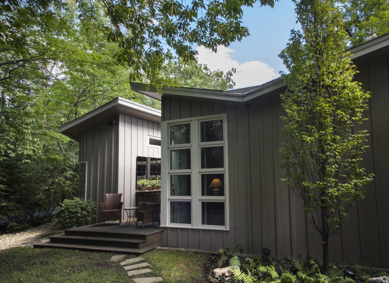 1950s Tri-Level Ranch, Renovation & Addition, Highland Park, Illinois, interior by Scott Himmel & Co., image 11